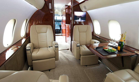 Bombardier Global 5000 Private Jet